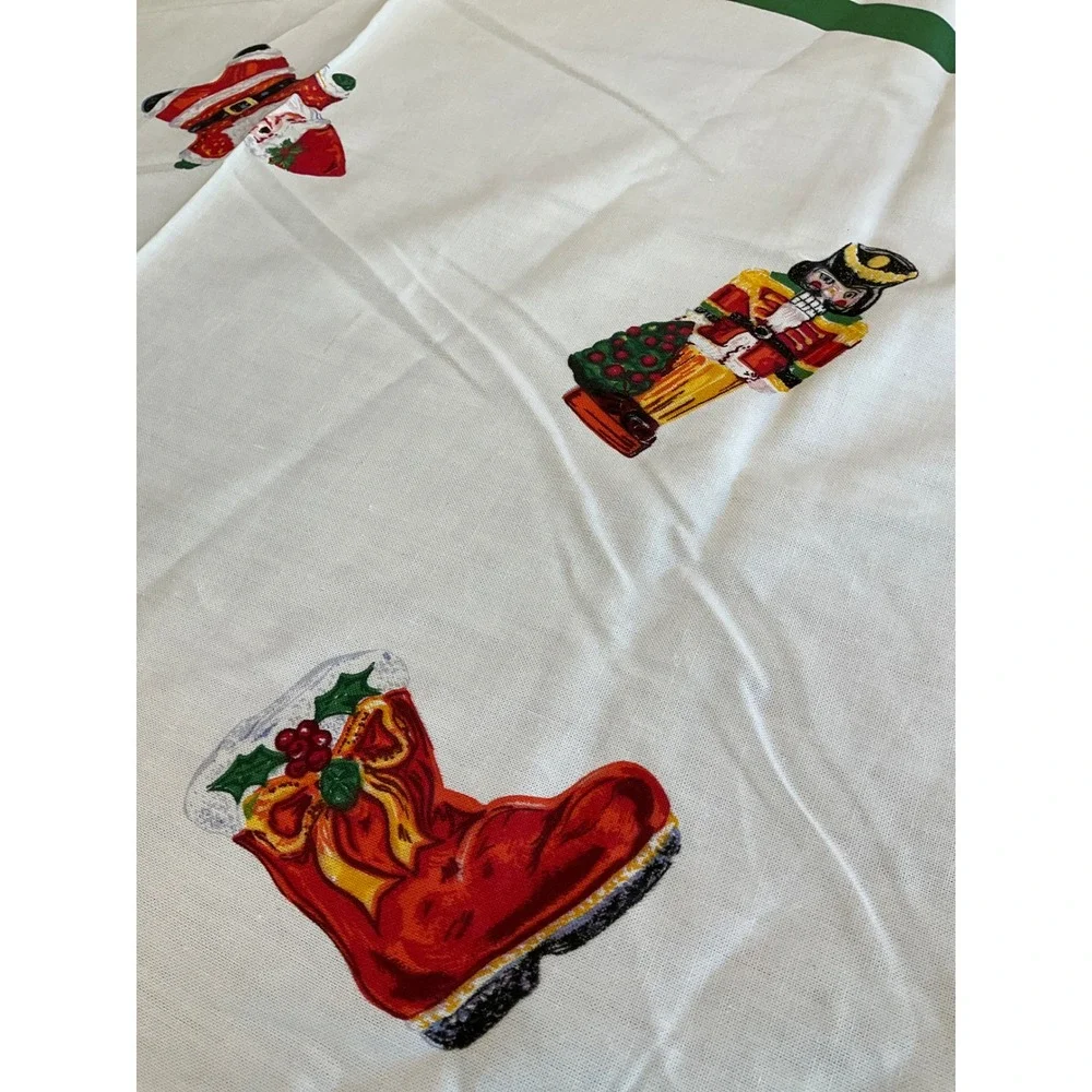 Christopher Radko Christmas Seasonal Holiday Celebrations Tablecloth White Round